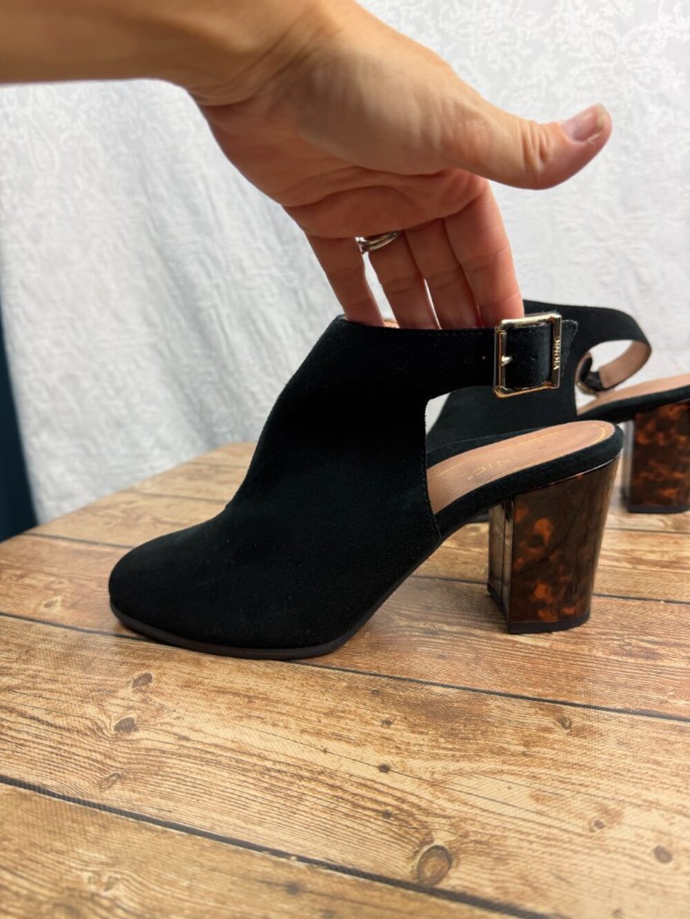 Vionic Women’s Black Suede Slingback Block Heel Pumps Size 11 - Picture 4 of 8